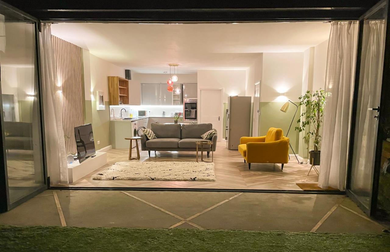 Garden Apartment Винчестер Экстерьер фото